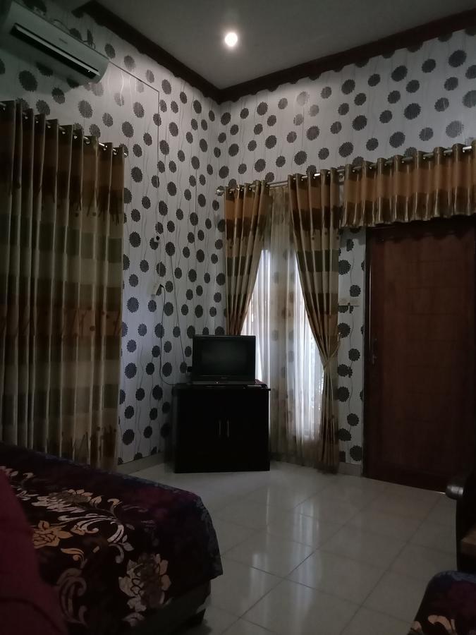Penginapan & Guest House Mbok Dhe Borobudur 马格朗 外观 照片